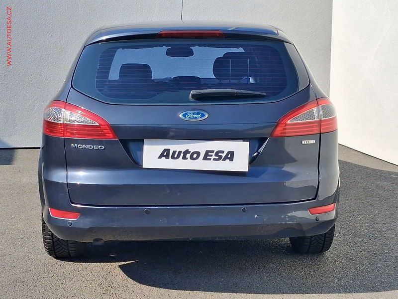 Ford Mondeo (2008) 2.0TDCi, Xenon - fotka 5 z 17
