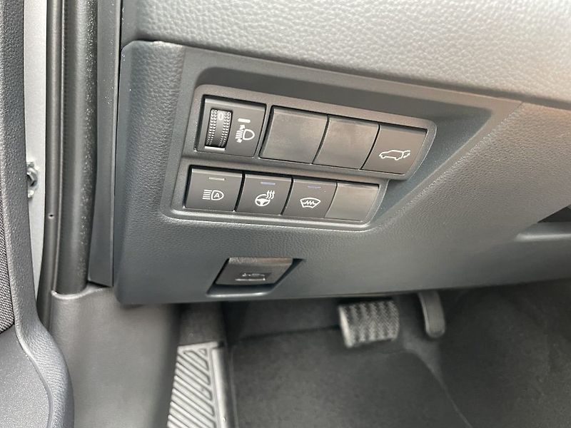 Toyota Yaris Cross 1.5 Hybrid 130k ODBĚR 6/2026 - fotka 27 z 29