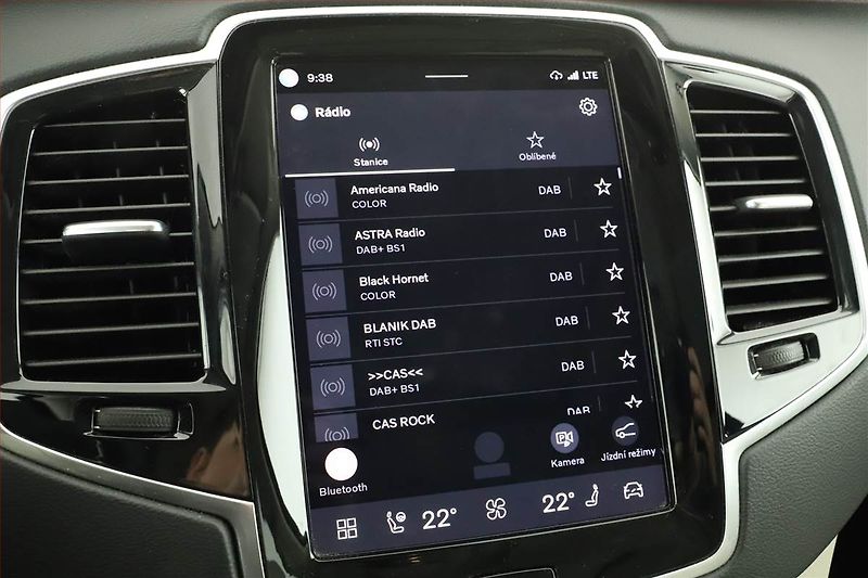 Volvo XC90 (2023) B5 AWD - fotka 10 z 21