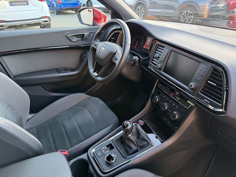 Seat Ateca (2019) 1.5TSi Full LED Navi Kamera - fotka 16 z 48