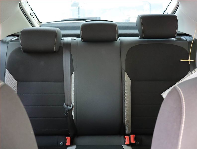 Škoda Rapid (2018) 1.4 TDI, Serv.kniha, Tempomat - fotka 10 z 17