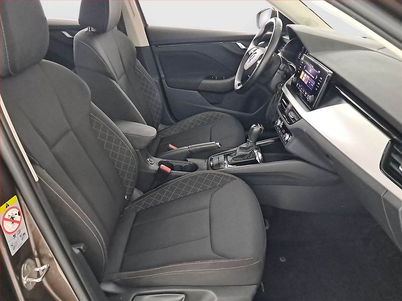 Škoda Scala (2021) 1.0 TSI, Automat, Tempomat - fotka 9 z 20