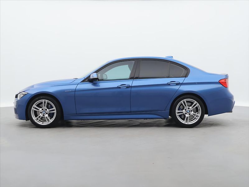 BMW Řada 3 2,0 320d 135 kW CZ M Paket - fotka 4 z 29