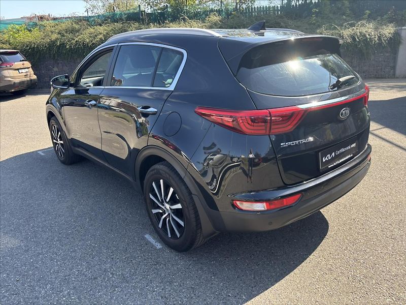 Kia Sportage 1,7 CRDi Style KAMERA TOP STAV - fotka 3 z 39