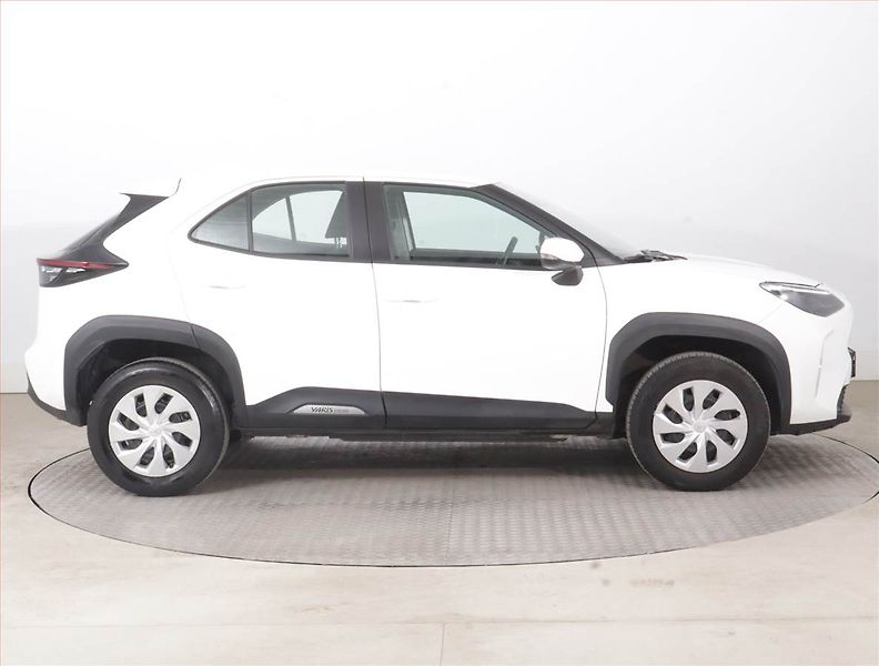 Toyota Yaris Cross (2024) 1.5 VVT-iE - fotka 6 z 16