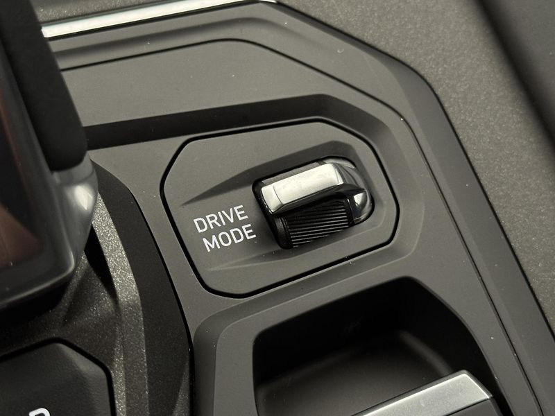 Lynk & Co 01 PHEV DCT AUT 1.maj - fotka 22 z 55