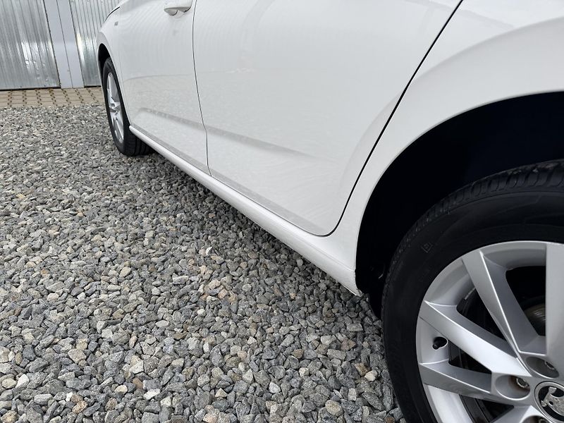 Škoda Scala 1.6TDi 115PS 6R STYLE LED STK! - fotka 30 z 153