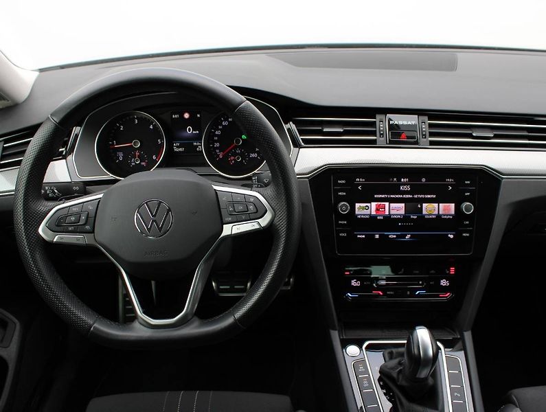 Volkswagen Passat (2022) 2.0 TDI DSG 147kW WEBASTO - fotka 5 z 35
