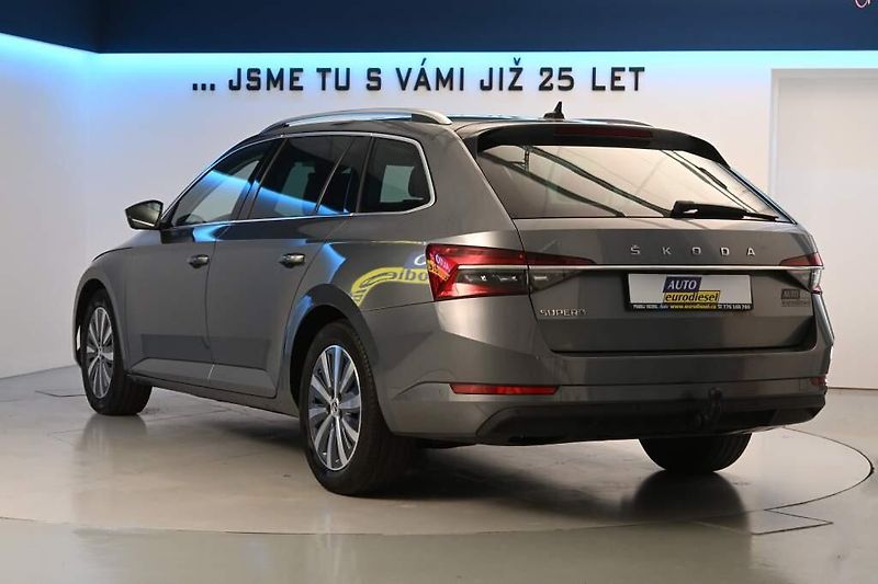 Škoda Superb (2022) 2.0 STYLE LED MATRIX DSG ACC T - fotka 7 z 39