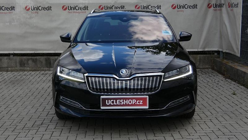 Škoda Superb 1.4 TSI iV Style DSG - fotka 2 z 27