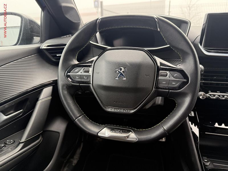 Peugeot 208 (2020) 1.2PT, GT Line - fotka 14 z 24