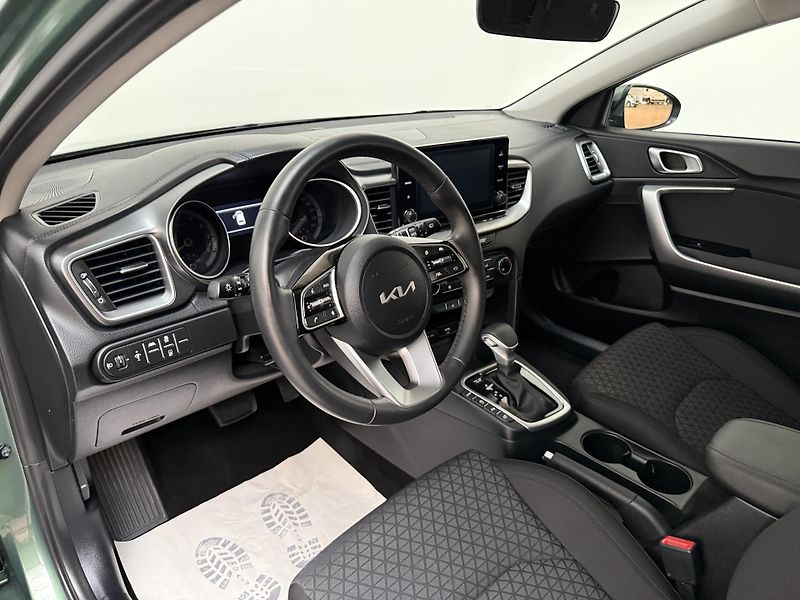 Kia Ceed 1.5 T-GDI 118kW Spin DCT - fotka 5 z 12