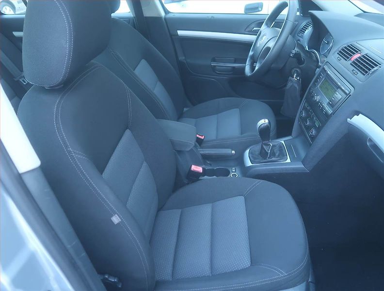 Škoda Octavia (2008) 1.9 TDI 4x4, 4X4, Tažné - fotka 9 z 14