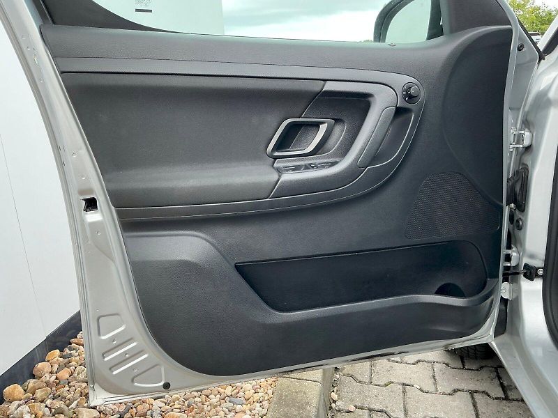 Škoda Roomster (2015) 1.2 TSI Style - fotka 13 z 23