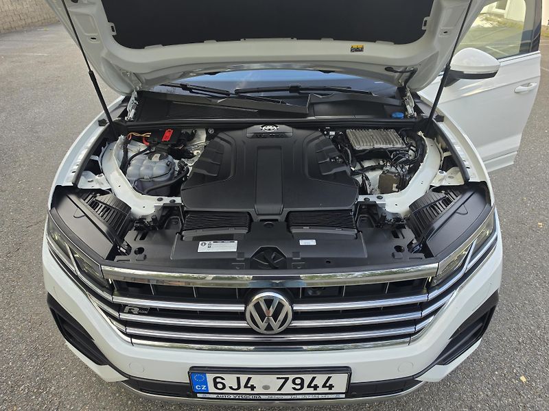 Volkswagen Touareg (2020) - fotka 8 z 8