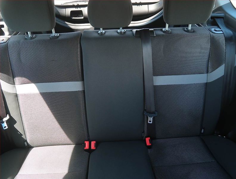 Ford Kuga (2009) 2.0 TDCi, 4X4 - fotka 10 z 16