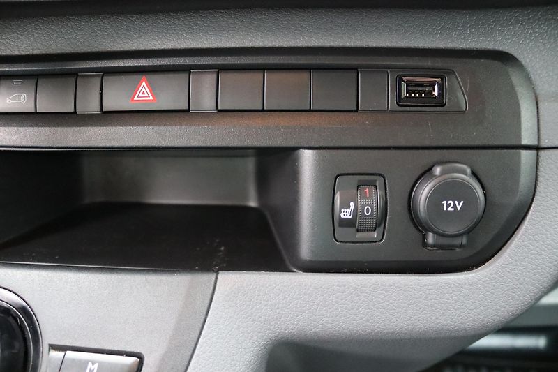 Opel Vivaro (2020) 2.0 BlueHDi/CDTi 130 kW - fotka 38 z 57