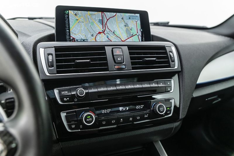 BMW Řada 2 M235i xDrive*Remus - fotka 33 z 40