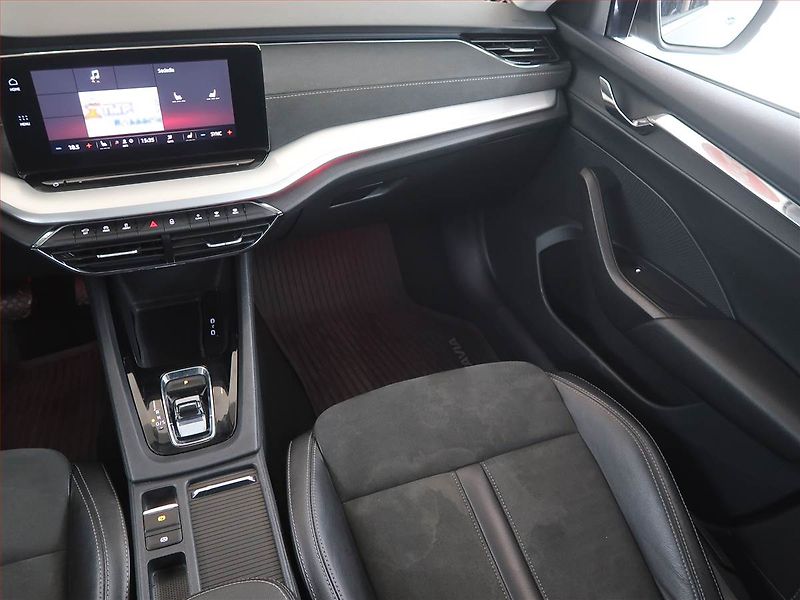 Škoda Octavia (2020) Style 2.0 TDI, Automat, Kůže - fotka 8 z 12