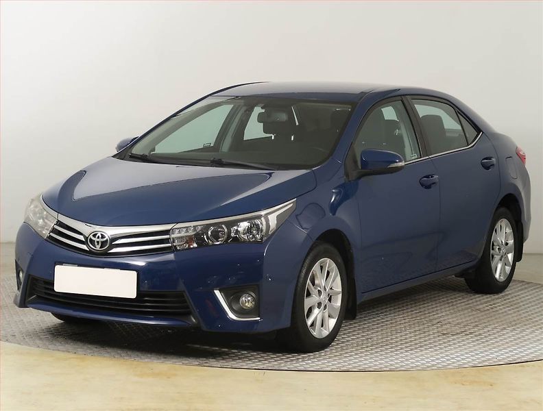 Toyota Corolla (2014) 1.6 Valvematic, Tempomat - fotka 2 z 17