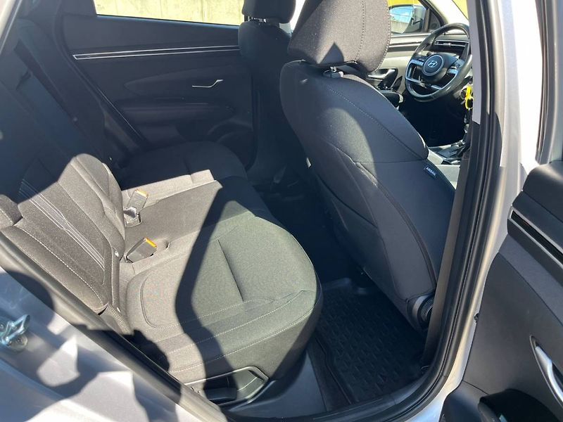 Hyundai Tucson 1.6 CRDI MHEV 100 kW 4x4 Style - fotka 13 z 20