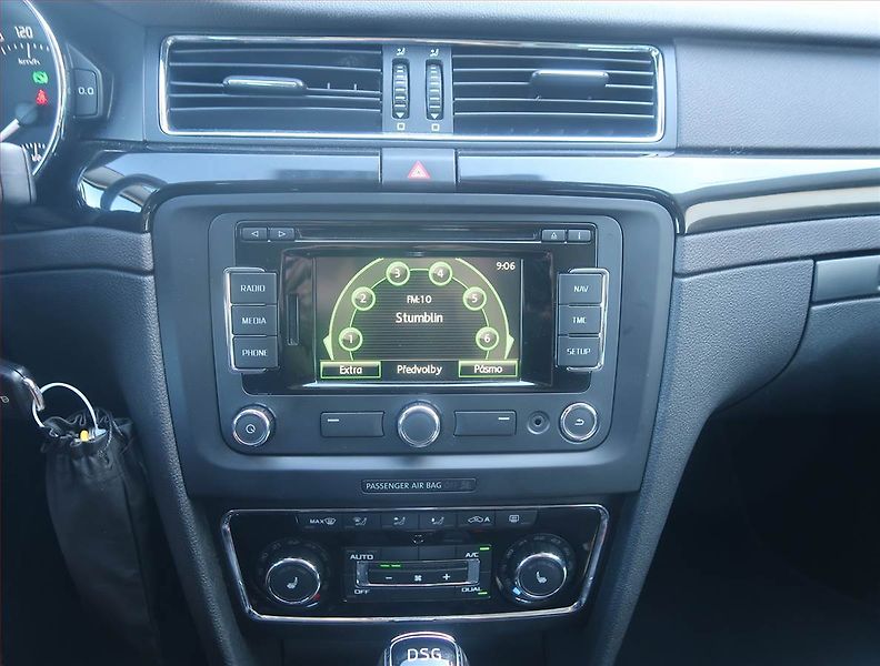 Škoda Superb (2013) Laurin&Klement 2.0 TDI - fotka 12 z 15
