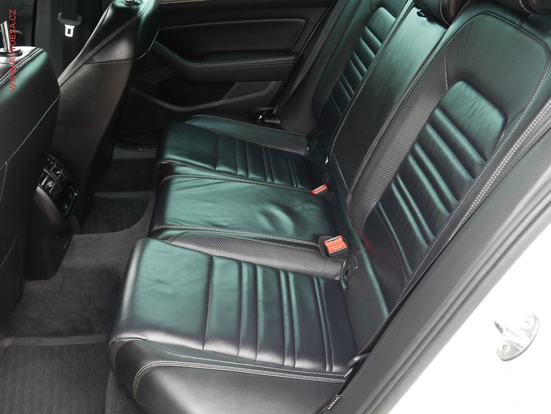 Volkswagen Passat (2017) 2.0 Bi-TDi 4x4, ČR, DSG - fotka 10 z 19