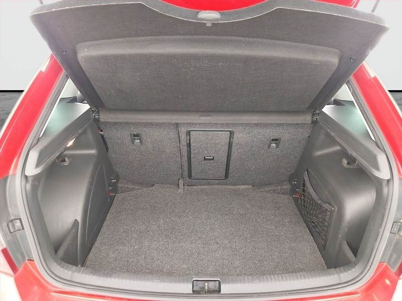Škoda Rapid (2014) Spaceback 1.2 TSI, Serv.kniha - fotka 14 z 19
