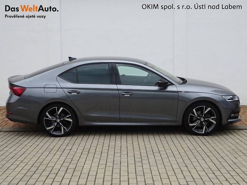 Škoda Octavia (2023) 2,0TSi /140kW Sportline 4x4 DS - fotka 22 z 30