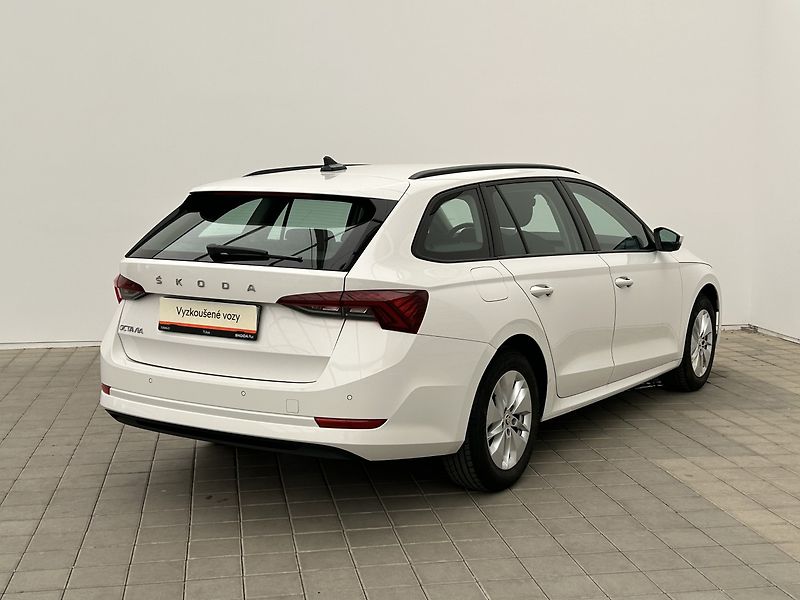 Škoda Octavia 1.5 TSI  Ambition   Plus - fotka 2 z 30