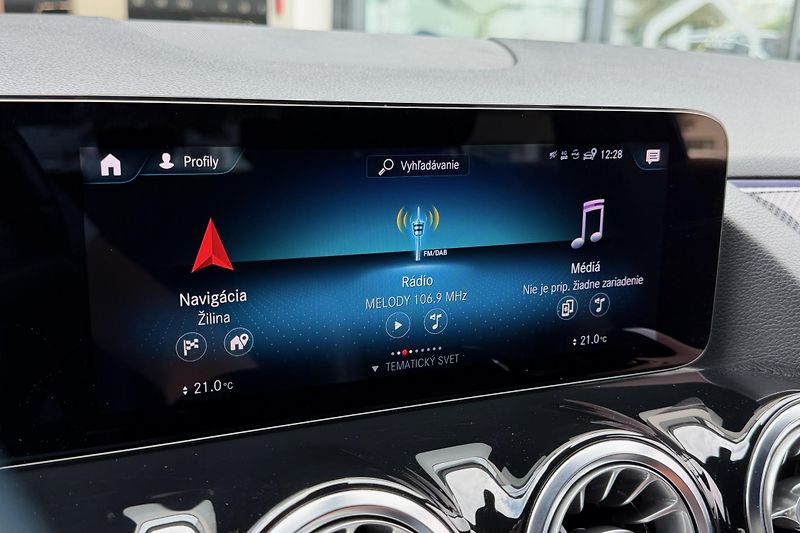 Mercedes-Benz GLA (2021) GLA 220d 4Matic AMG Line - fotka 85 z 121