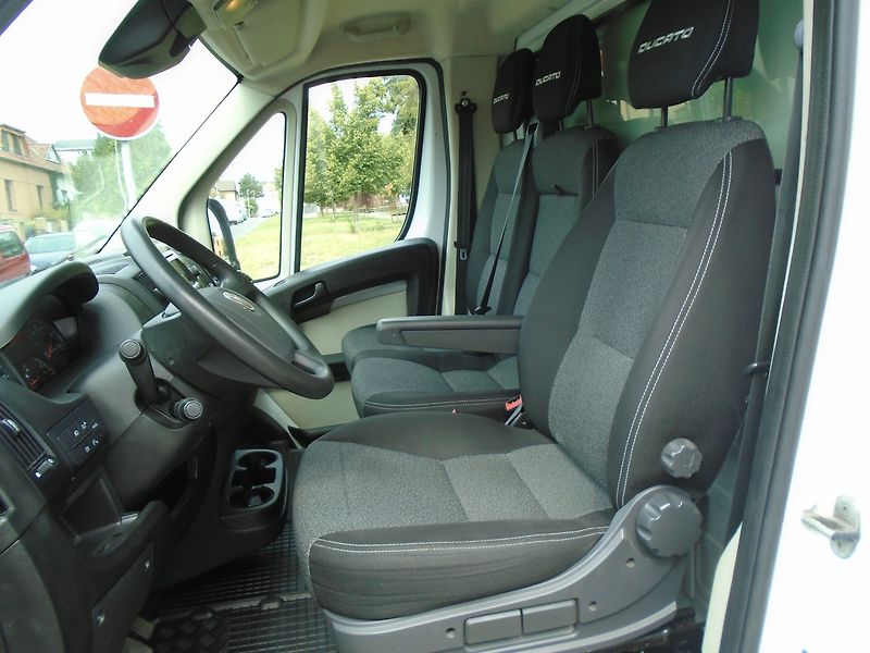 Fiat Ducato (2019) 2.3 JTD Skříň,,zvedací plošina - fotka 11 z 28