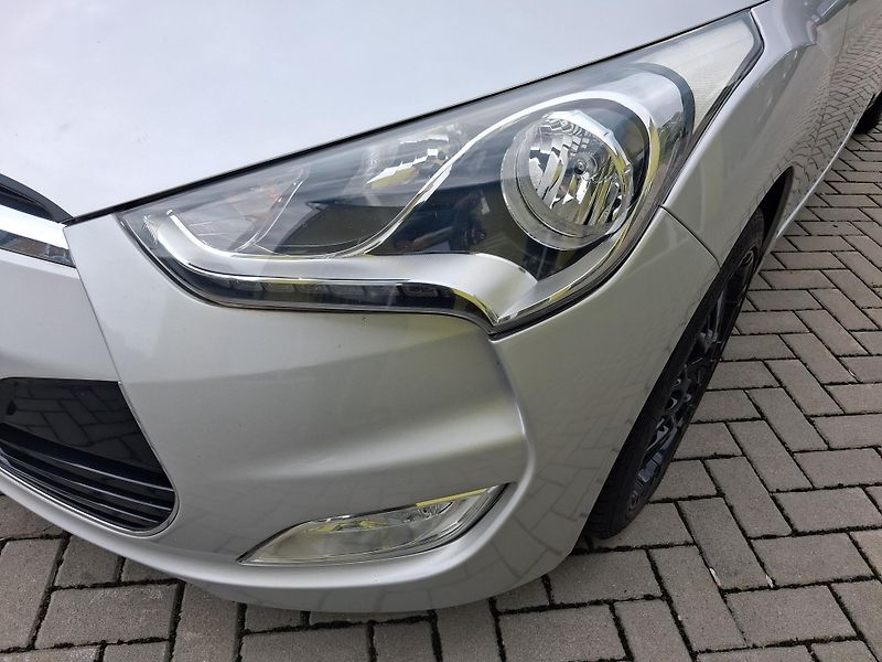 Hyundai Veloster (2011) 1,6GDi SERVISKA GARANCE 2xKOLA - fotka 10 z 43