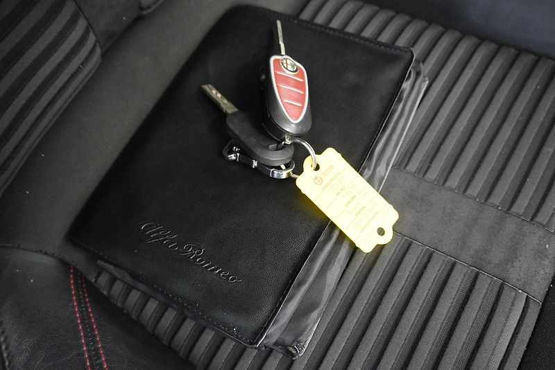 Alfa Romeo Giulietta 1.75 TBI QUADRIFOGLIO VERDE - fotka 27 z 27