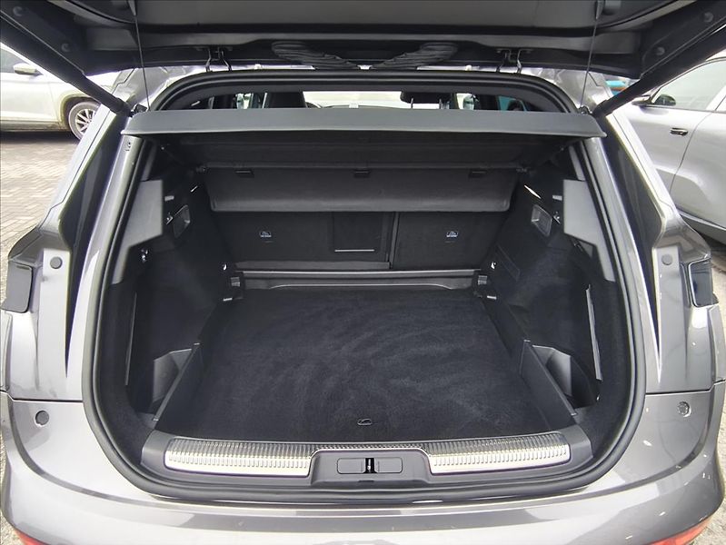 DS Automobiles DS7 Crossback 1,5   PERFOR. LINE 1.5 BLUEHDI - fotka 6 z 27