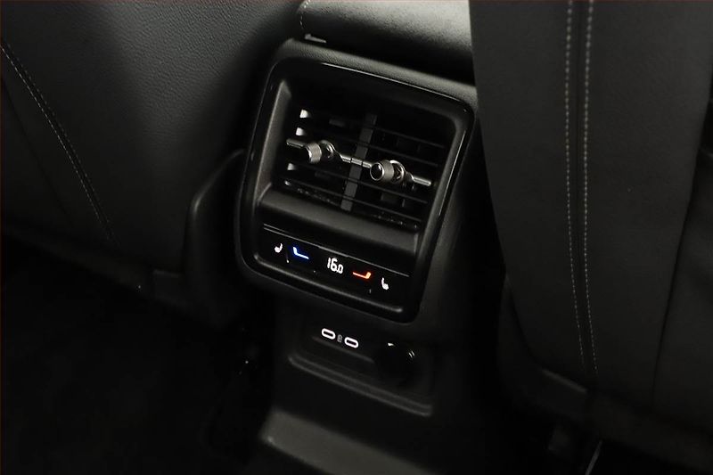Škoda Kodiaq (2025) 2.0 TDI, SPORTLINE, 4X4, DPH - fotka 14 z 20