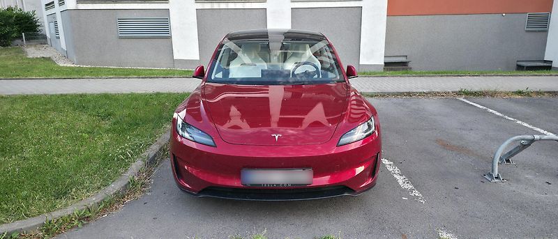Tesla Model 3 (2024) Performance Highland - fotka 6 z 10