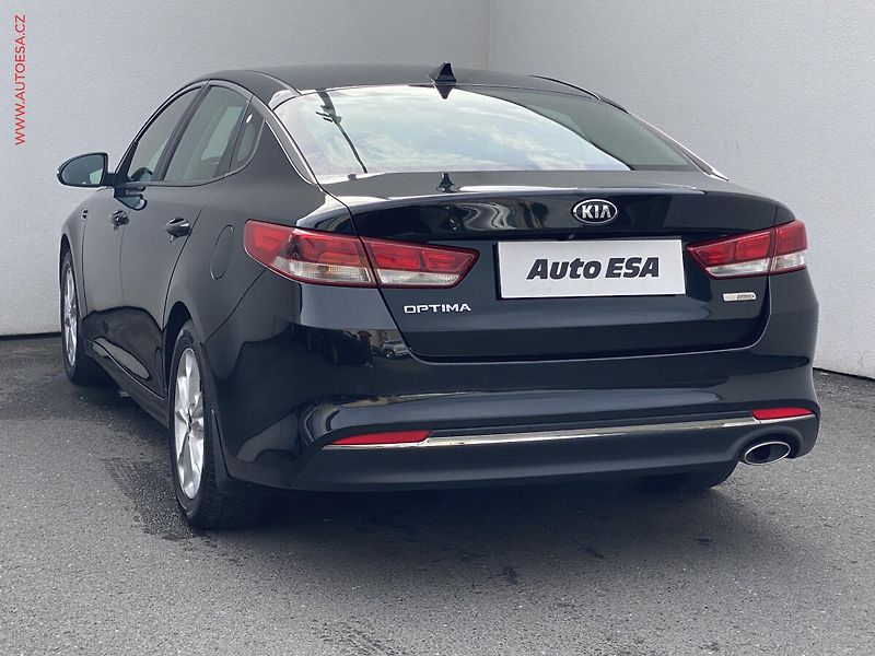 Kia Optima (2016) 1.7 CRDi, ČR, Navi, AC - fotka 6 z 17