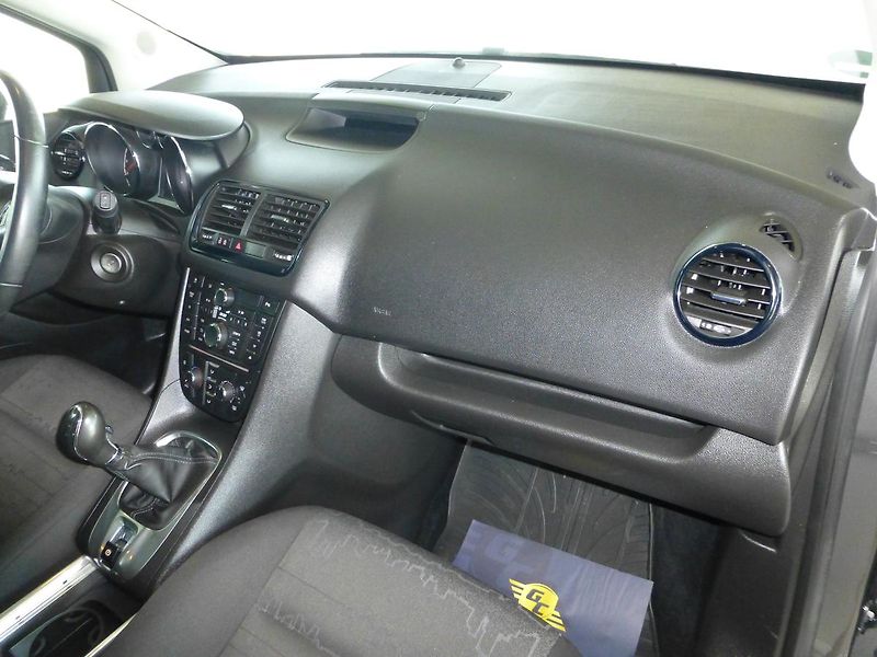 Opel Meriva (2011) 1,4I-88KW-KLIMATIZACE - fotka 17 z 20