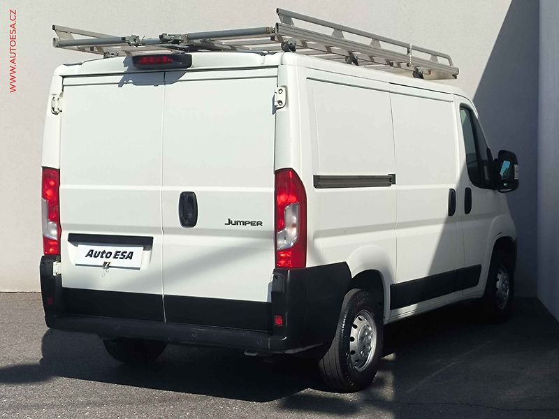 Citroën Jumper (2021) 2.2HDi L1H1, navi, 103kW - fotka 4 z 23