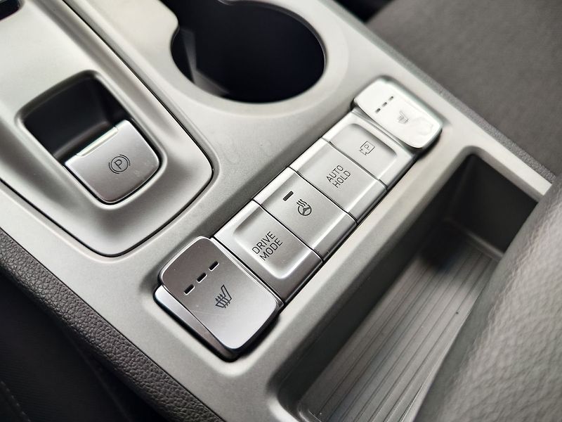Hyundai Kona EV/64kWh Czech Edition AT - fotka 26 z 35