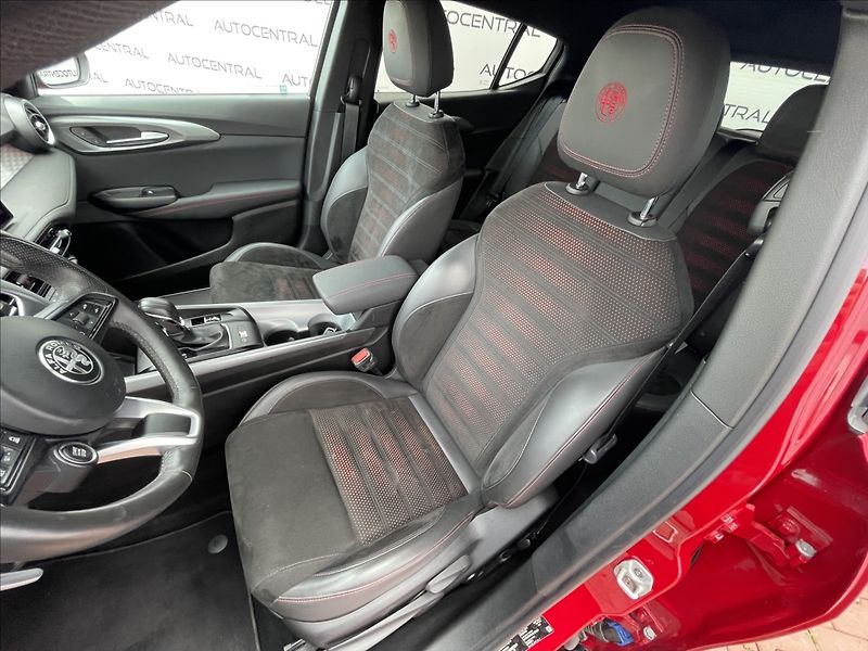 Alfa Romeo Tonale 1,5 E-Hybrid Speciale (MHEV) - fotka 11 z 25