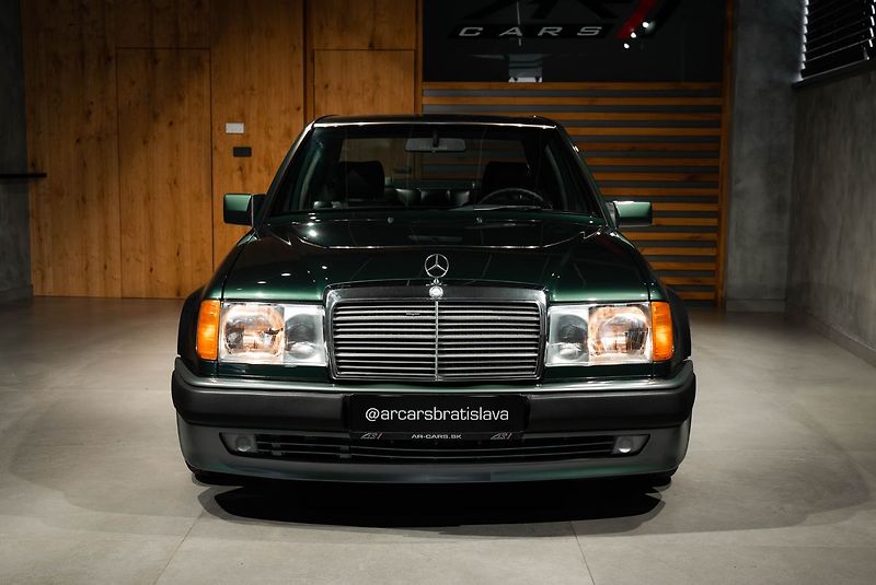 Mercedes-Benz Třídy E - fotka 2 z 20