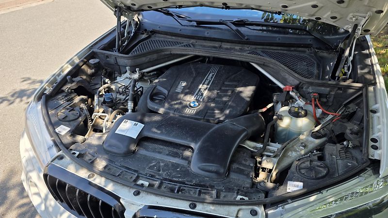 BMW X5 (2017) Prodám BMW X5 xDrive 30d - fotka 10 z 30