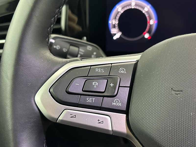 Volkswagen Passat 110kw DSG - fotka 23 z 31