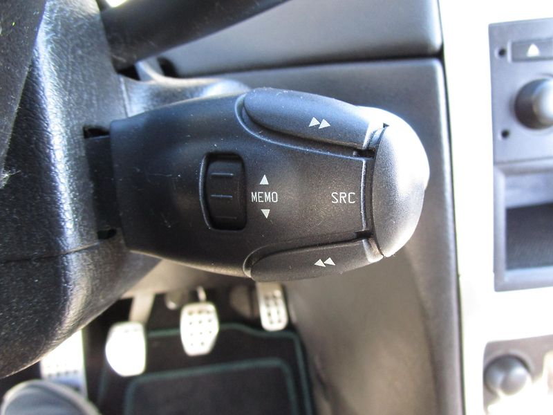 Peugeot 307 2,0-103KW-KABRIOLET-PĚKNÝ - fotka 17 z 28