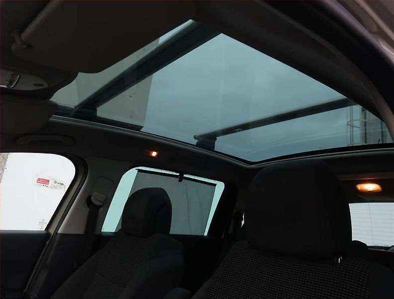 Peugeot 5008 (2013) 2.0 HDI, Automat, Serv.kniha - fotka 21 z 21