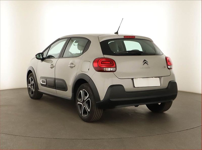 Citroën C3 (2024) Shine 1.2 PureTech, Serv.kniha - fotka 4 z 15