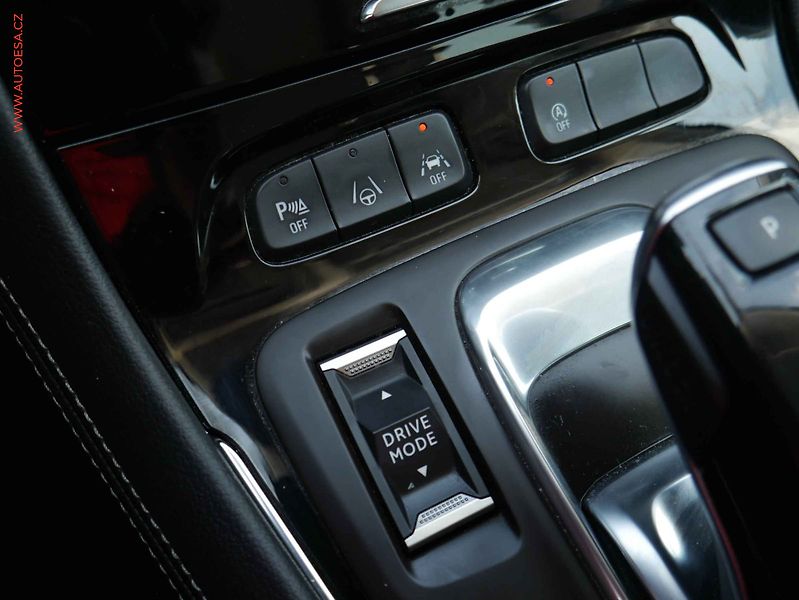 Opel Grandland (2022) 1.5 CDTi, Ultimate, AT, LED - fotka 19 z 21