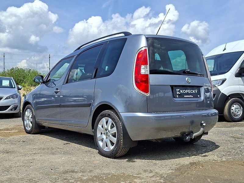 Škoda Roomster 1,2 TSI 63kW M5 2.MAJ - fotka 11 z 23
